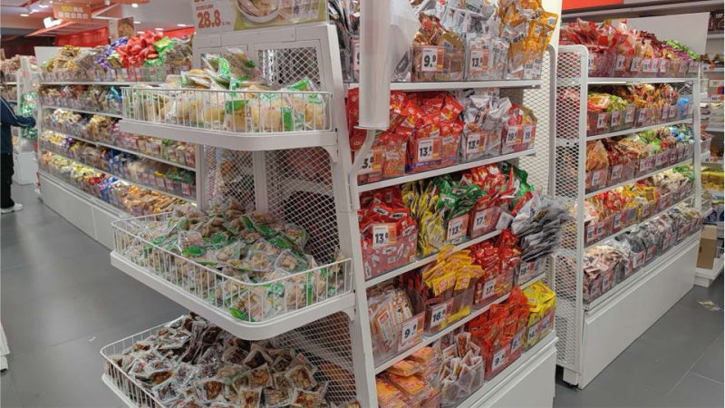 叙州区城中央一线品牌零食店转让，