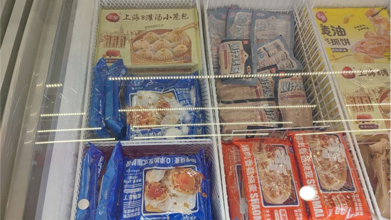 叙州区城中央一线品牌零食店转让，
