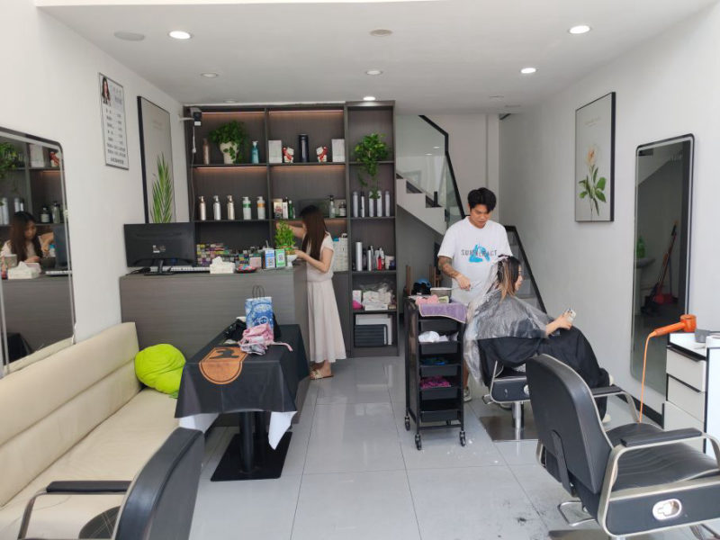 编号314，叙州区北新公馆门口美发店转让，