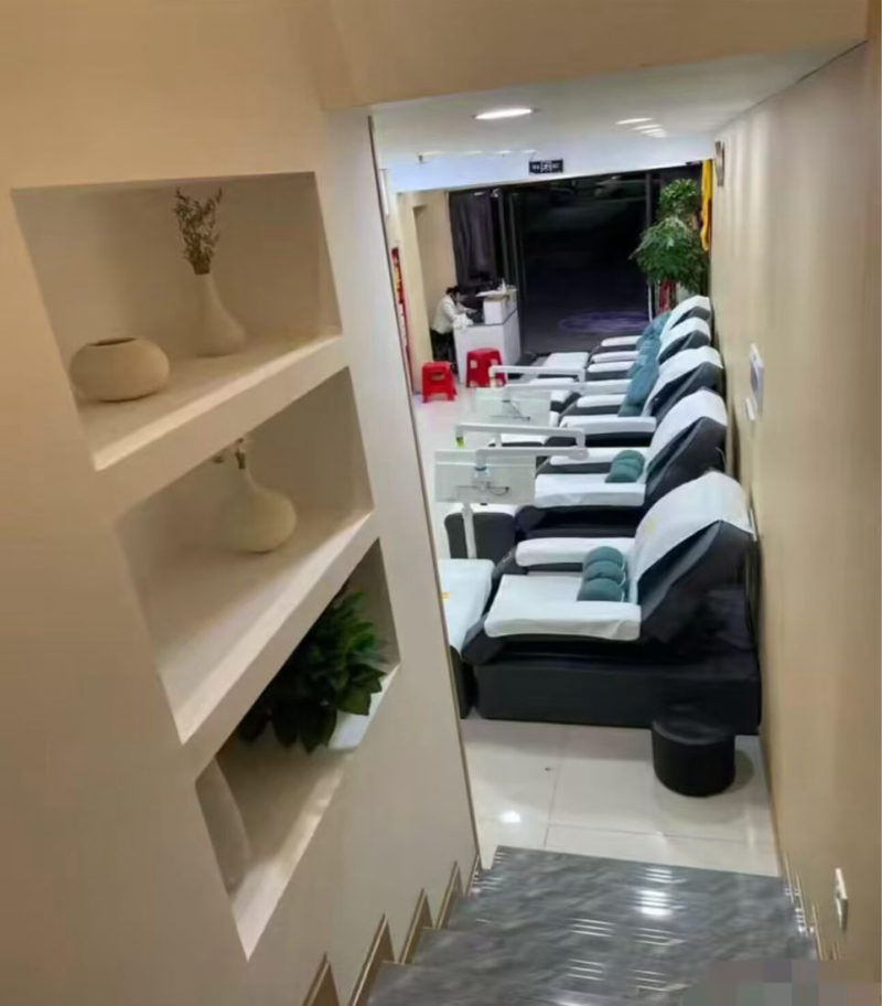 上江北华彩城修脚店转让，
